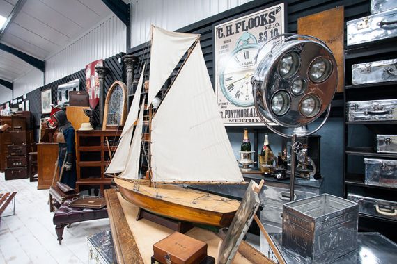 Model Pond-yacht (SOLD)
