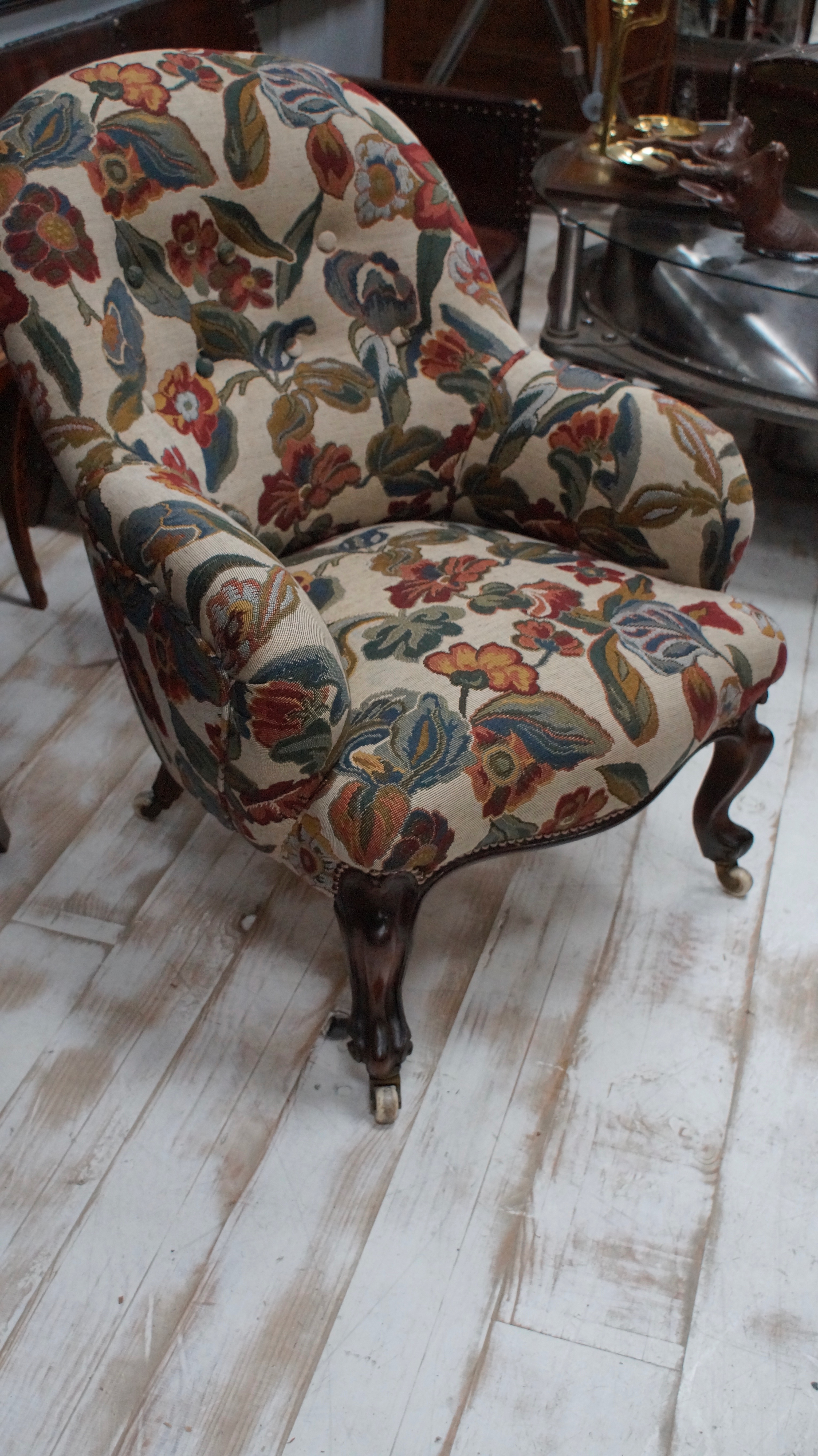 Reading chair on sale vintage