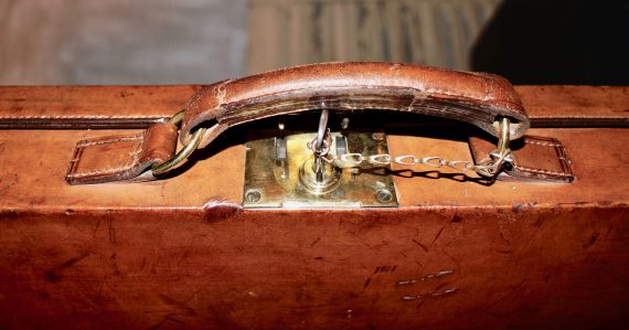Edwardian Holland & Holland Shotgun Case (SOLD)