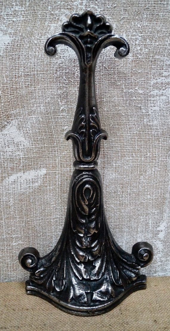 W.Bullock & Co Cast Iron Door Porter