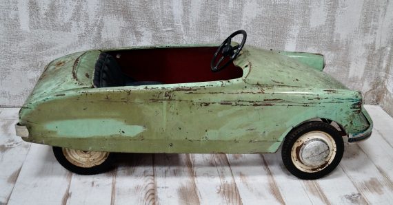 A Rare Citroen DS Decapotable Child’s Pedal Car (SOLD)