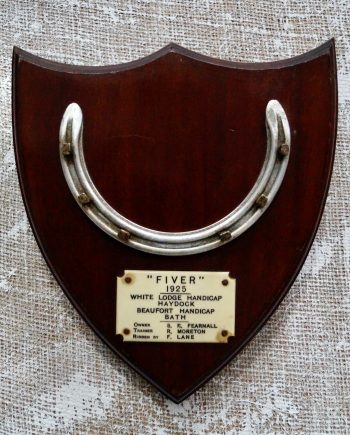 1925 Haydock & Bath Winners Horseshoe Plaque