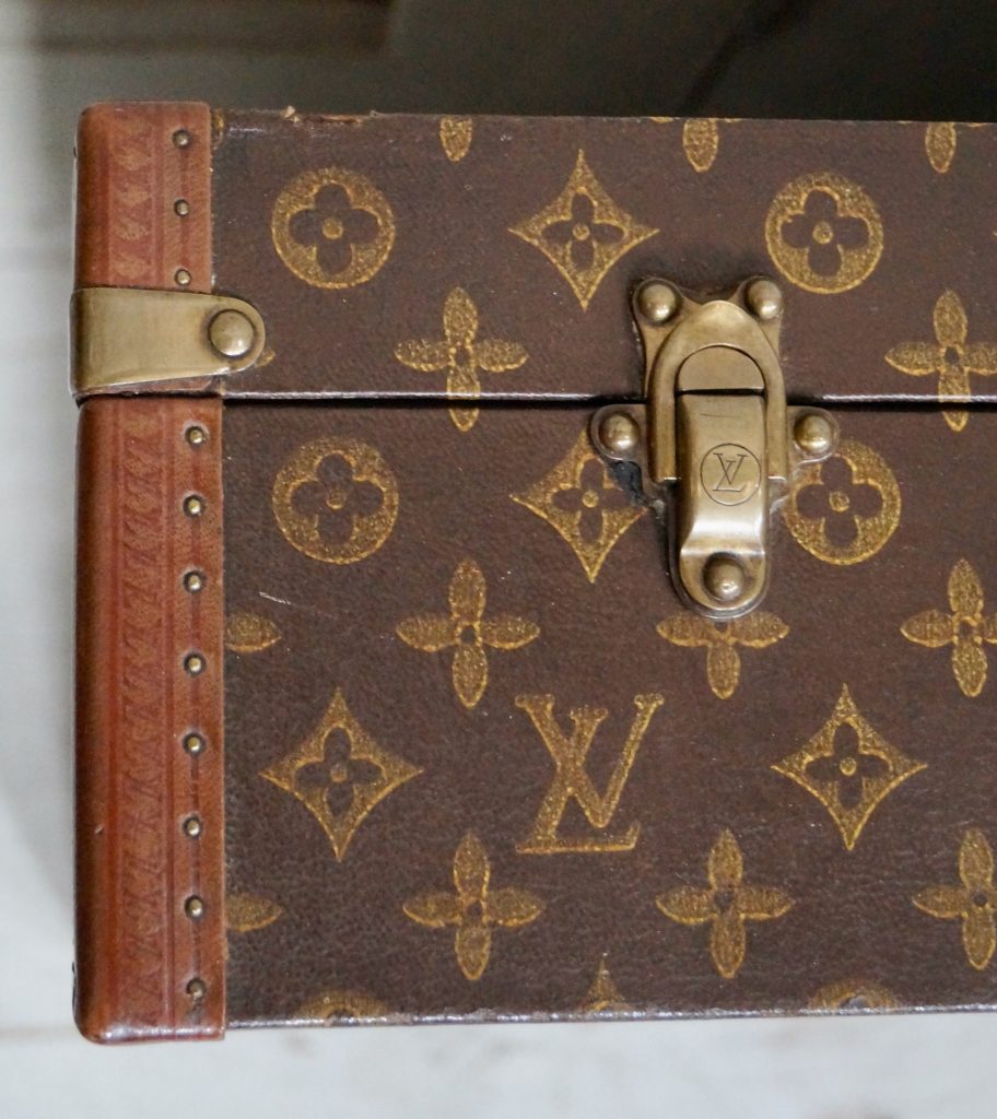 Louis Vuitton Bisten Monogram Titane Collection