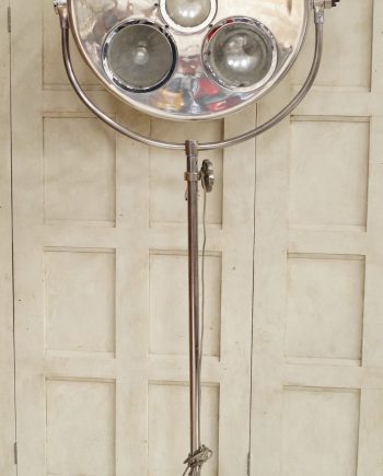 Vintage Ajustable Operating Lamp